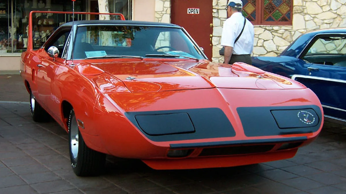 High standing rear wing of the Plymouth Superbird aerodynamic stock car