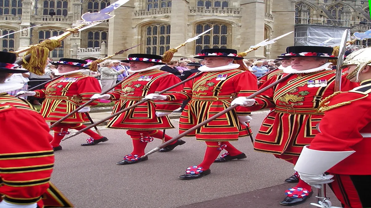 Historical heraldic origins of livery design on vintage vehicles